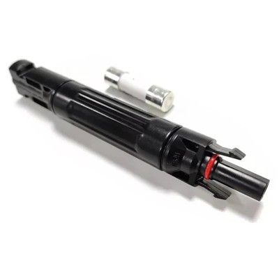 Conector Mc4 con fusible de 10A. Ideal para protección camper | Damia Solar